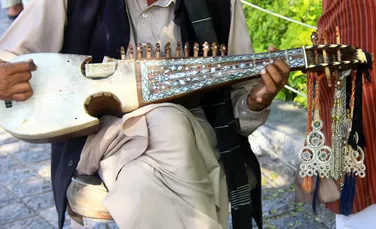 Un instrument interzis de talibani a fost inclus în patrimoniul UNESCO