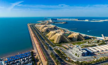 Arhitectura, arta și ospitalitatea care redefinesc Ras Al Khaimah. „Lumea este o carte, iar cei care nu călătoresc citesc doar o pagină”