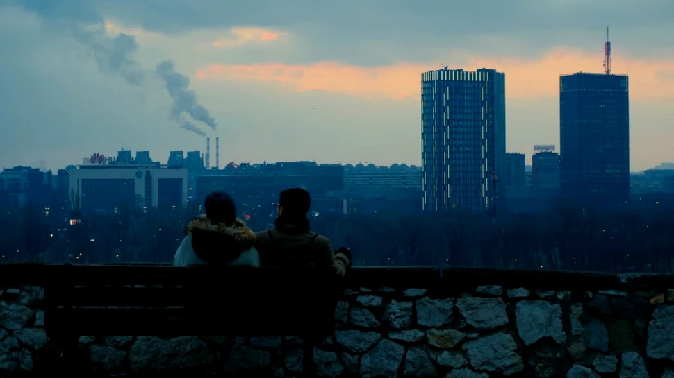 Aerul poluat, asociat cu un risc crescut de pierdere progresivă și ireversibilă a vederii