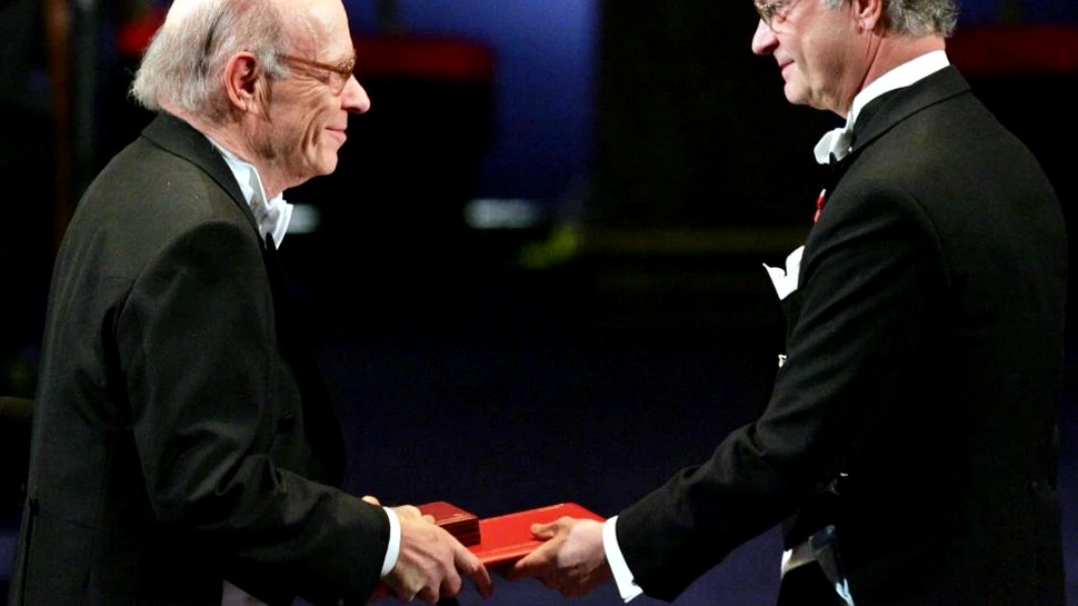 Irwin Rose, laureat al premiului Nobel pentru chimie pe anul 2004, a murit. Descoperirile sale au revoluţionat tratamentele împotriva cancerului