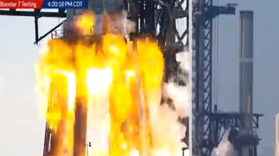 Un prototip Booster pentru Starship de la SpaceX, cuprins de flăcări. Acțiune planificată sau accident?
