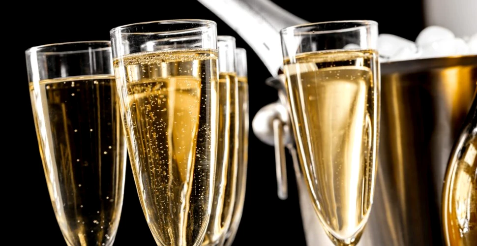Care este diferența dintre vin spumant și șampanie?