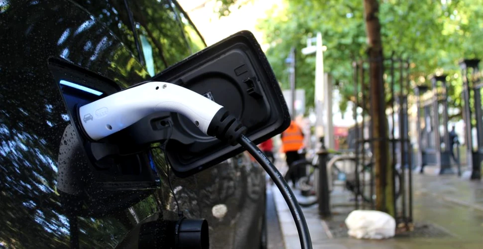 Maşinile electrice, mai ieftine decât cele pe combustibil fosil până în 2027