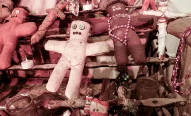 Se pare că angajaţii care se răzbună pe o păpuşă voodoo cu chipul şefului au o stare mai pozitivă de spirit