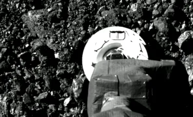 Imagini în premieră de la NASA: Momentul în care OSIRIS-REx colectează o mostră de pe suprafața asteroidului Bennu