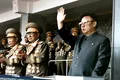 Kim Jong-il, al doilea lider suprem al Coreei de Nord. „Sunt obiectul criticilor din întreaga lume. Dar, din moment ce se discută despre mine, înseamnă că sunt pe drumul cel bun”