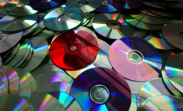 Cum putem folosi CD-urile vechi pentru a ne proteja plantele din grădină?