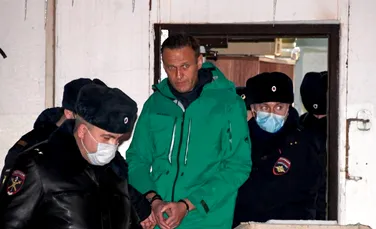 Ce a decis un judecător în cazul lui Aleksei Navalnîi. Opozantul lui Putin a fost judecat chiar în secția de poliție
