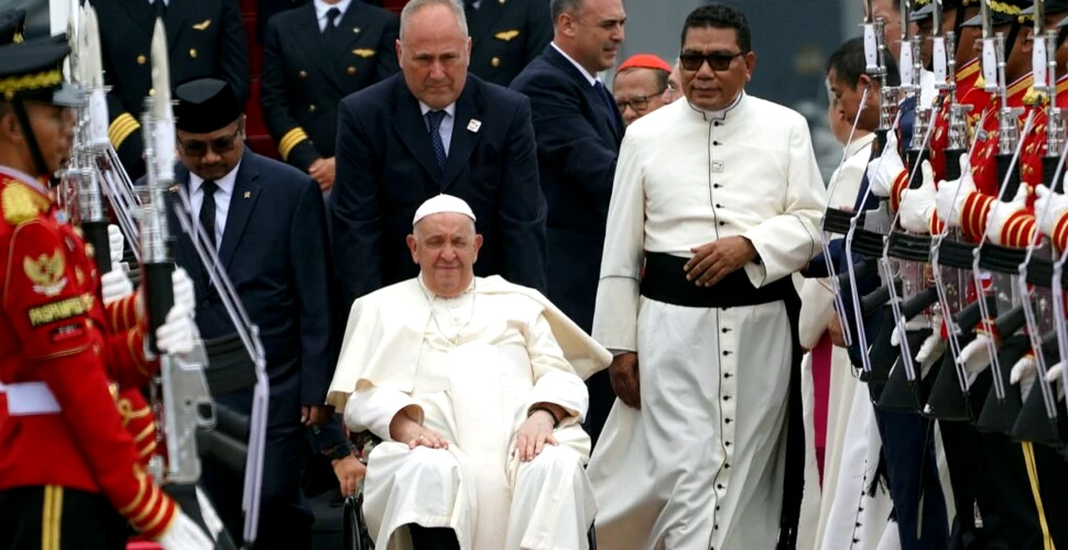 Papa Francisc a făcut prima oprire din cel mai lung turneu al pontificatului său