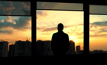 Cum ne-a făcut tehnologia mai singuri, deși suntem mereu online