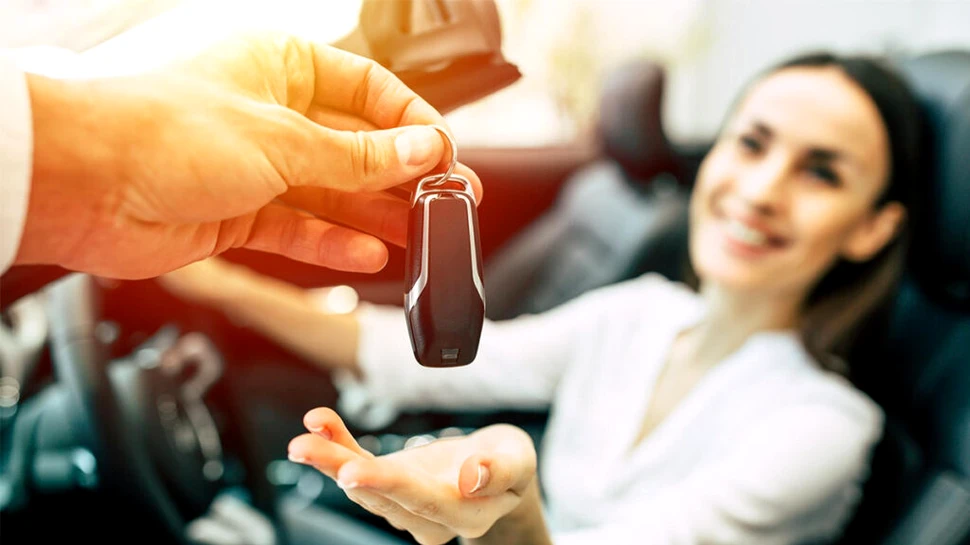 Mobilitate flexibilă în oraș: când închirierea bate proprietatea personală (P)