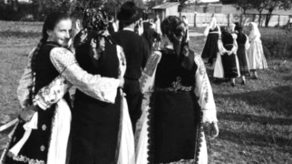 Fabuloasa lume a ţăranilor