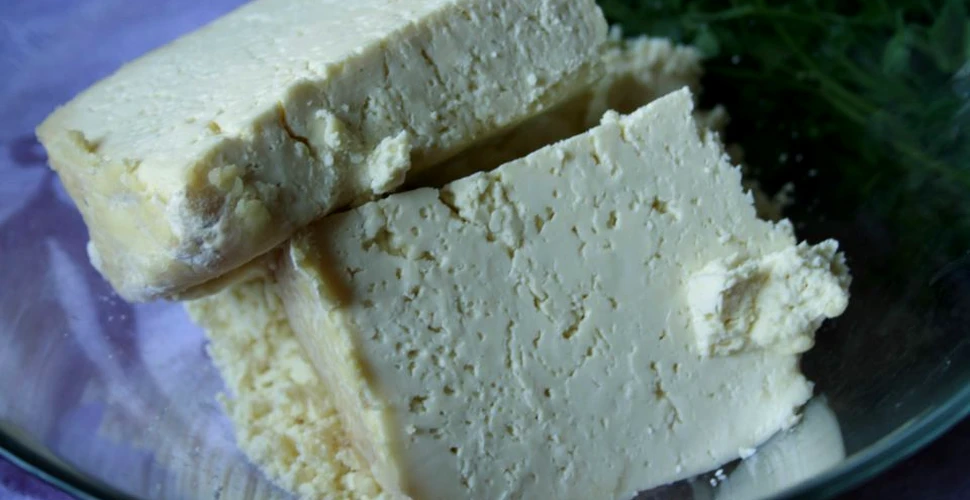 Alertă la nivel european privind brânză de oaie provenind din România. Există risc ”grav” de îmbolnăvire de la acest produs