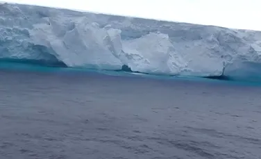 Cel mai mare aisberg din lume se dezintegrează