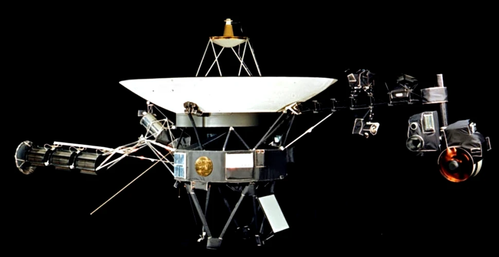 Voyager: 35 de ani de zbor printre planete