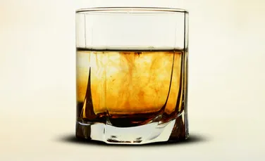 O etichetă QR comestibilă ar putea ajuta la identificarea whisky-ului contrafăcut