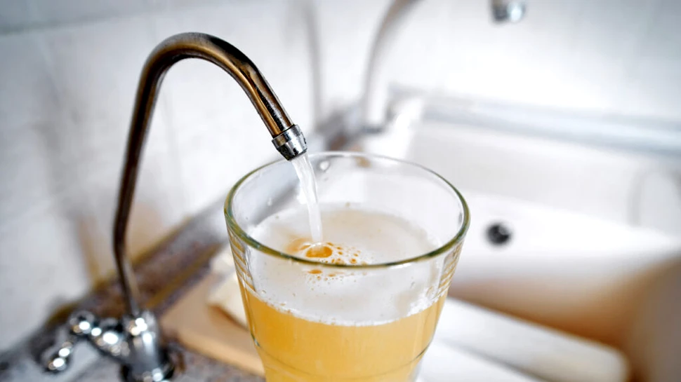 Cât de sănătoasă este apa de la robinet? Iată ce spune știința!