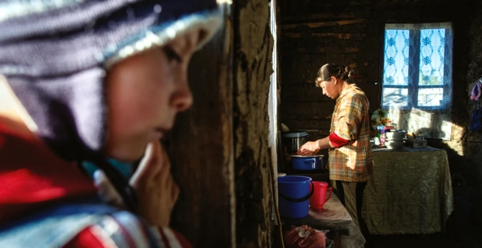 Situaţia tristă a copiilor români din mediul rural, dezvăluită într-un nou raport tulburător
