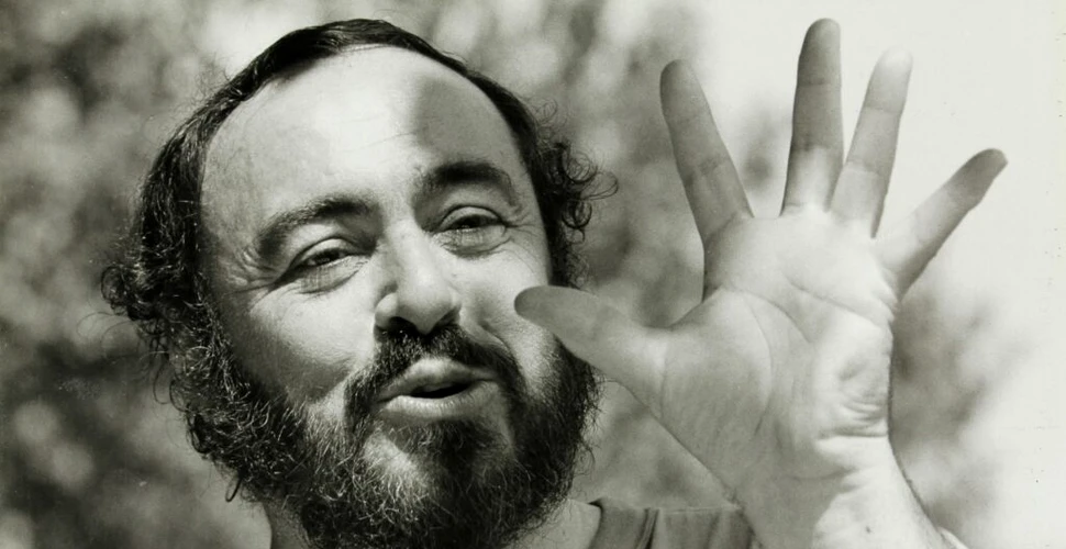 Luciano Pavarotti, tenorul minune. „De ce ar trebui ca muzica să fie pentru elite? Scuzaţi-mă. Muzica trebuie să fie pentru toată lumea”