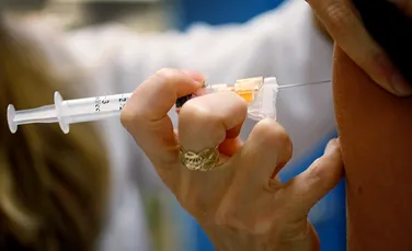 O singură doză de vaccin împotriva unui anumit tip de cancer asigură o protecţie eficientă