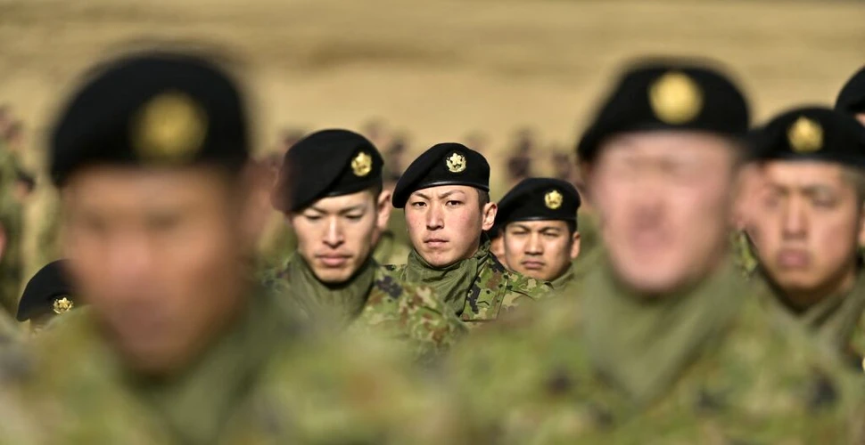 De ce nu reușește Armata Japoniei să atragă mai multe femei în rândurile sale?