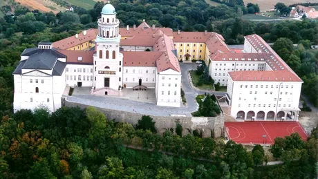 Cauza incredibilă care pune în pericol cea mai veche bibliotecă din Ungaria
