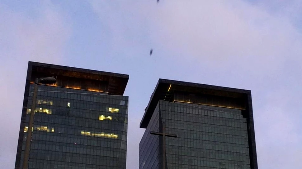 Când zbori la fel ca Superman: wingsuit flying în Rio de Janeiro! (VIDEO)