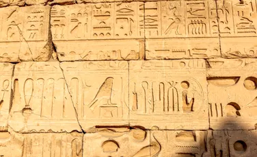 Test de cultură generală. Cine a descifrat hieroglifele egiptene?