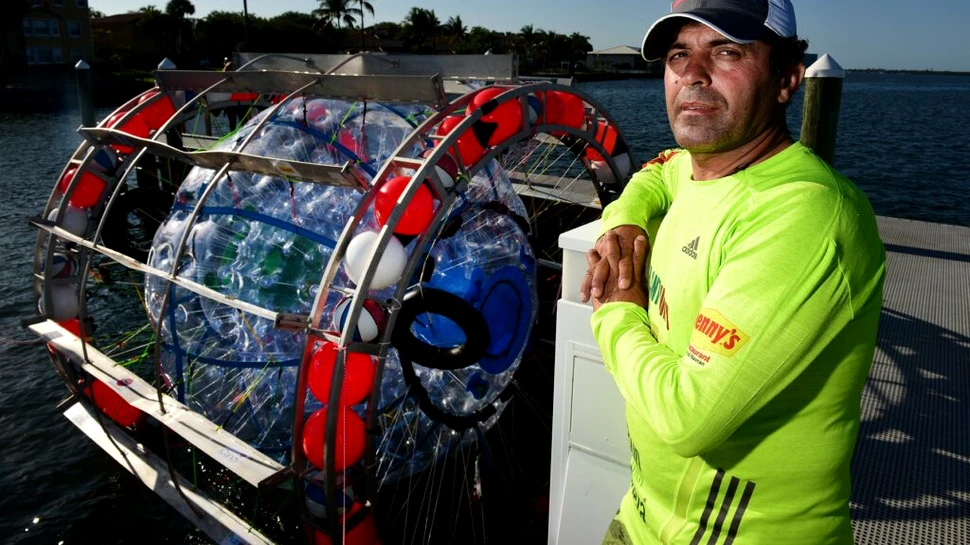 Un american a încercat să traverseze Oceanul Atlantic cu „o roată de hamster”
