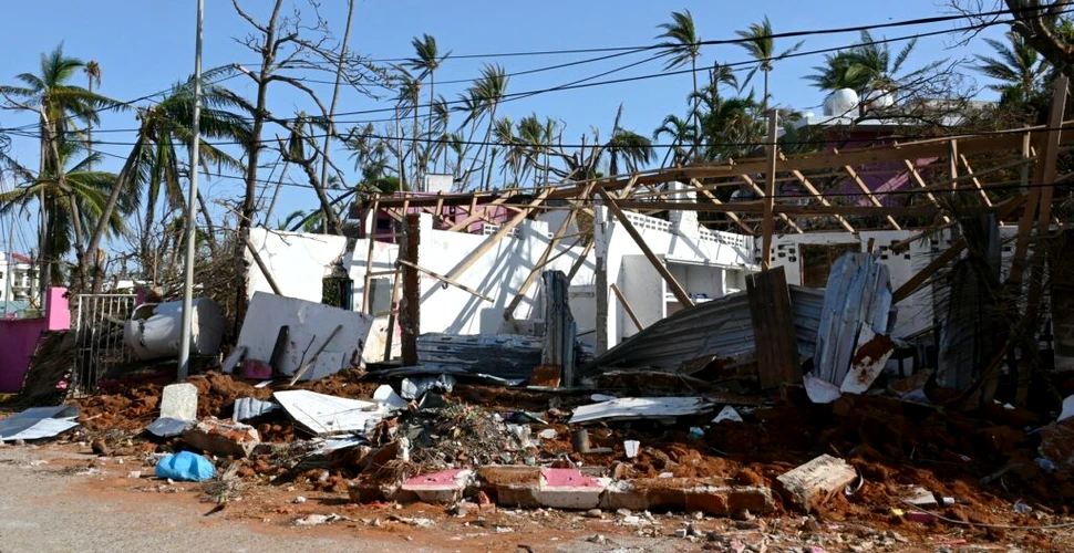 Uraganul Otis a devastat stațiunea de coastă mexicană Acapulco