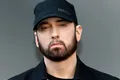 Eminem îşi ia fanii prin surprindere cu un nou album, inspirat de filmele lui Hitchcock