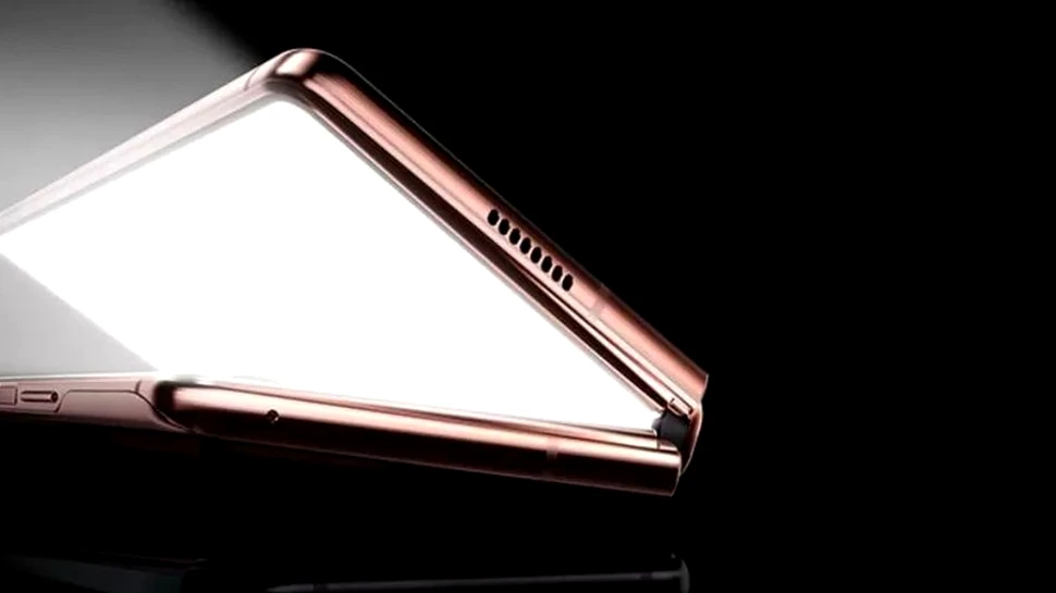Reacția Samsung după ce utilizatorii Galaxy Z Fold 3 au reclamat că ecranul se sparge din senin