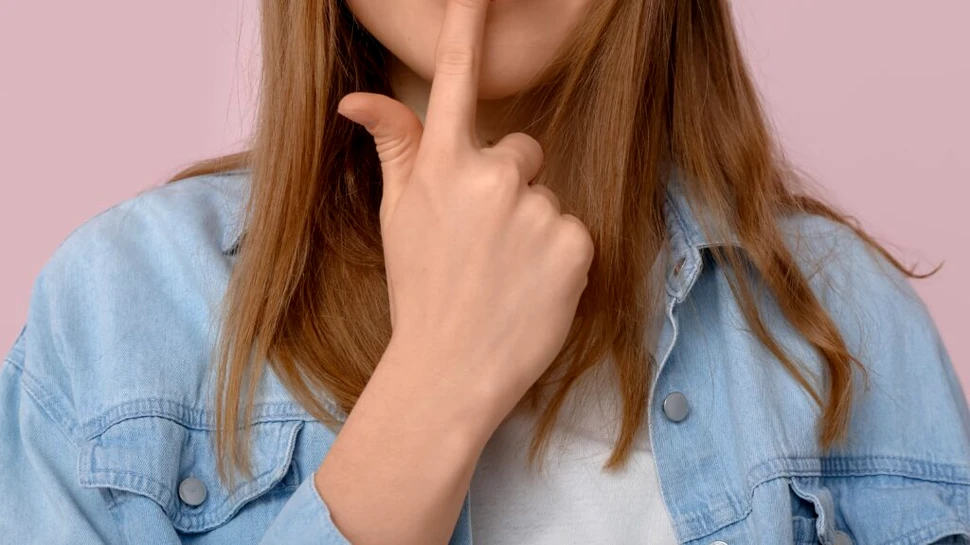 Cum poți să-ți dai seama dacă persoana cu care vorbești te ascultă cu adevărat?