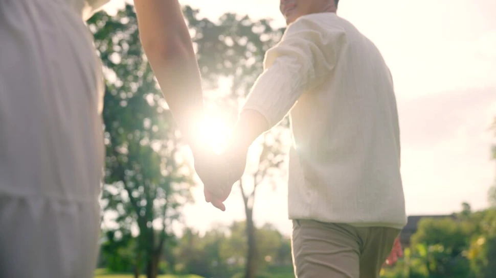 Un nou fenomen toxic în lumea întâlnirilor romantice