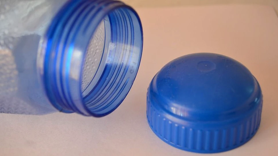 Teatrul în care nu se mai poate intra cu sticle de plastic. ”Este interzis şi cred că este foarte important să fie aşa”