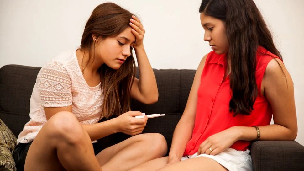 România, recod nedorit la numărul de adolescente sub 15 ani care devin mame