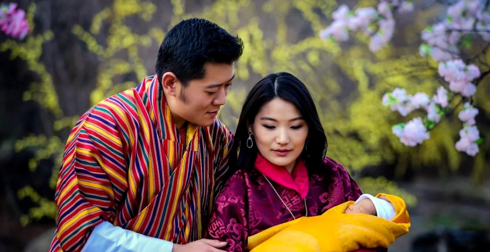 Tradiţie impresionantă în Butan: Pentru a sărbători naşterea prinţului moştenitor, cetăţenii au plantat 108.000 de copaci