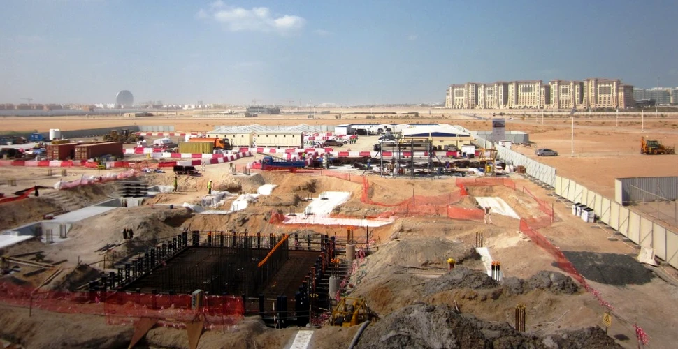 Ce se întâmplă cu fantasticul proiect al „oraşului cu zero deşeuri” – Masdar City? (VIDEO)