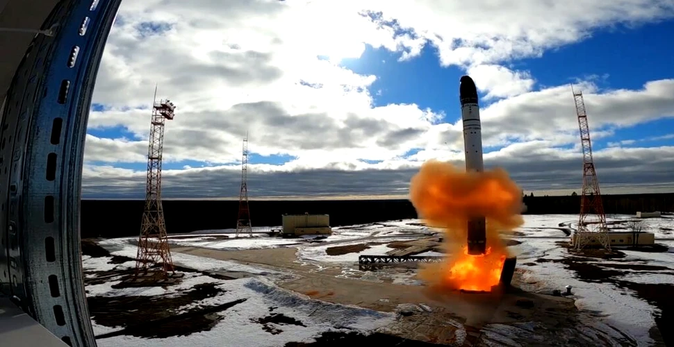 Modernizare nucleară „istorică”. Rusia va desfășura rachetele Sarmat până în toamnă