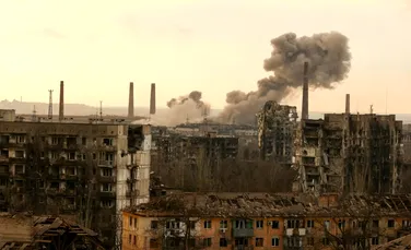 Uzina siderurgică Azovstal din Mariupol, „atacată continuu” de forțele ruse