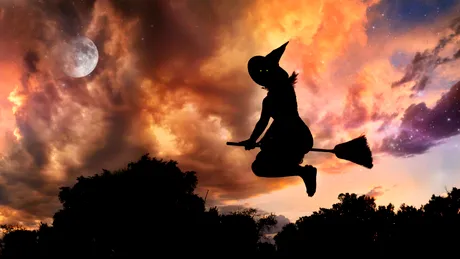 De ce poartă vrăjitoarele pălării ascuțite?