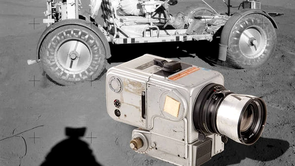 Singurul aparat foto care a călătorit până pe Lună şi înapoi pe Terra va fi scos la licitaţie