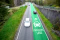 Germania construiește șoseaua care încarcă fără fir vehicule electrice