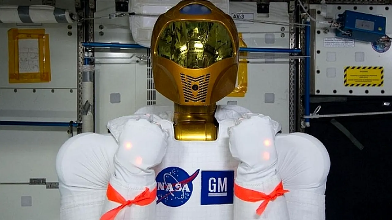 1-robonaut 