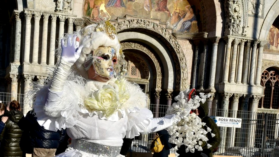 „Carnavalul speranței” de la Veneția a început. Temerile legate de pandemie se atenuează