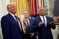 Donald Trump a concediat cei mai pregătiți epidemiologi ai Statelor Unite
