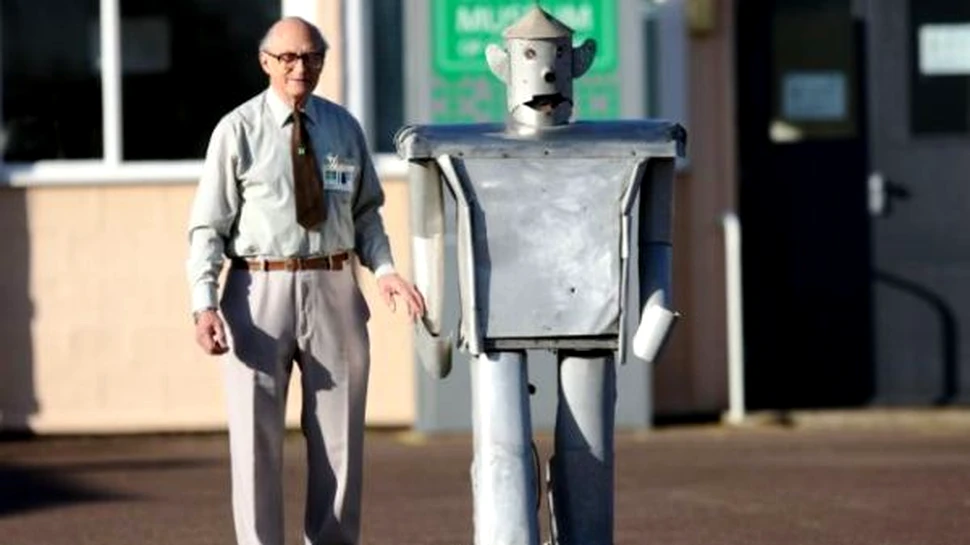Un robot “revine la viata” dupa o jumatate de secol