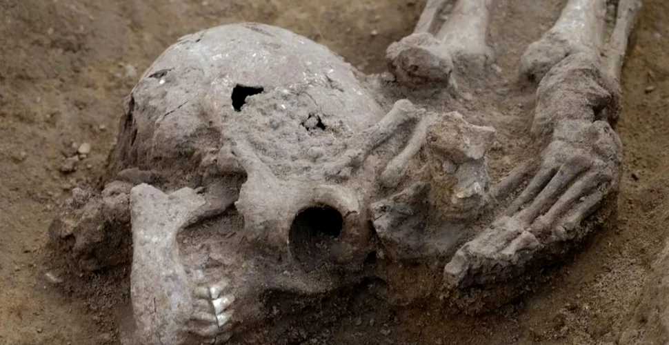 17 schelete romane antice, decapitate, îi contrariază pe arheologi