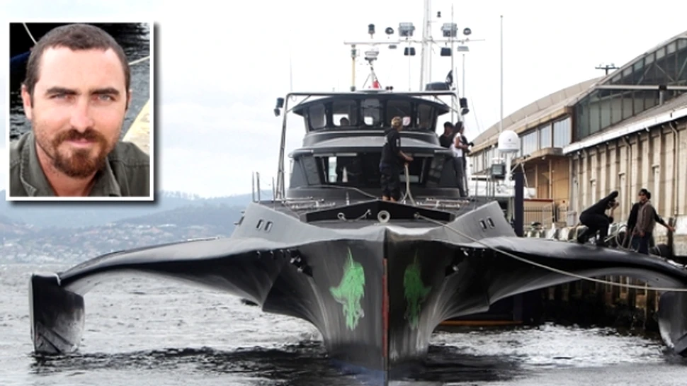 Godzila intra in lupta cu balenierele japoneze