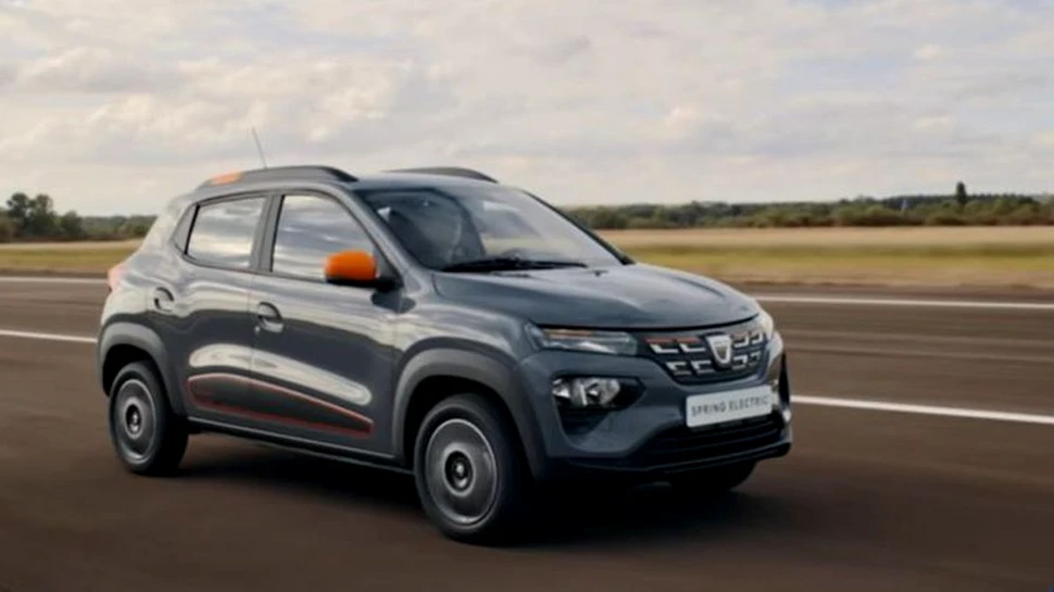 Un canal popular de YouTube spune că mașina electrică Dacia Spring ar putea fi o adevărată revoluție